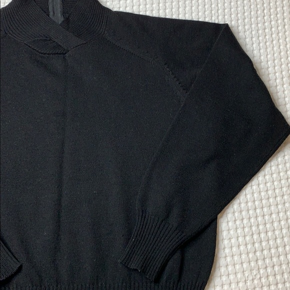 Black sweater - Picture 4 of 13